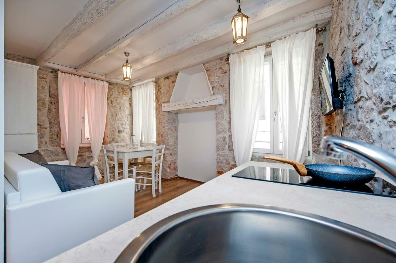 Apartments Casa Roccia Bianca Rovinj Exterior foto